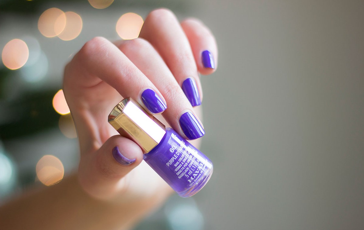 mavala-purple-dynamite-swatch (2)